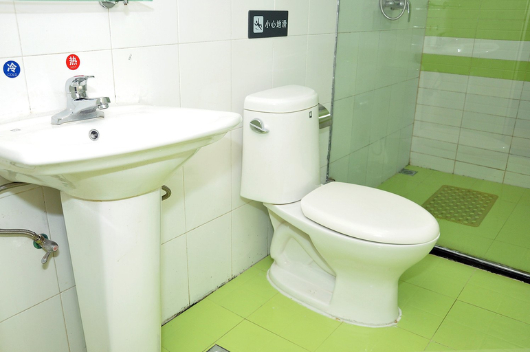 Bathroom 3, 7 Days Inn (Changsha Railway Station Metro Station), Changsha