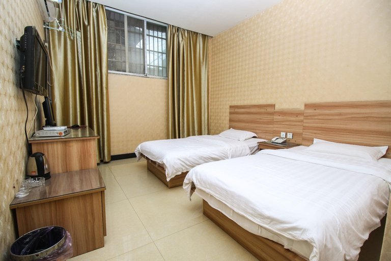 Bedroom 3, Guangdong Express Hotel, Zhangzhou, Bozhou