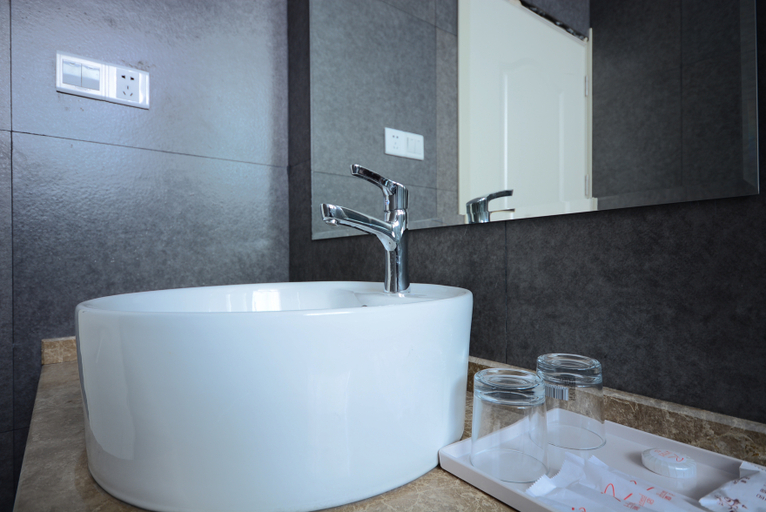 Bathroom 2, Xuzhou Huayi Mingren Business Hotel (Golden Eagle People's Square), Xuzhou