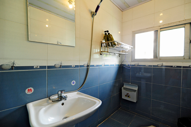 Bathroom 3, Xingzhijian Homestay, Huangshan