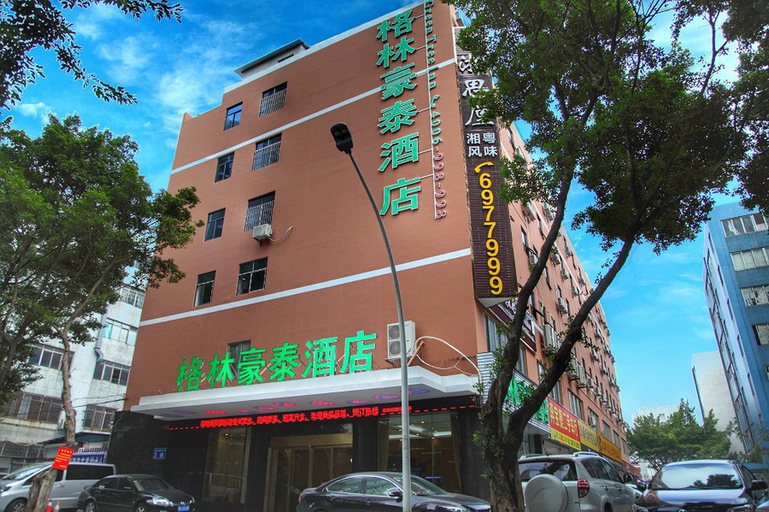 Exterior & Views 2, GreenTree Inn Zhuhai Light Rail Pearl Station Express Hotel, Zhuhai