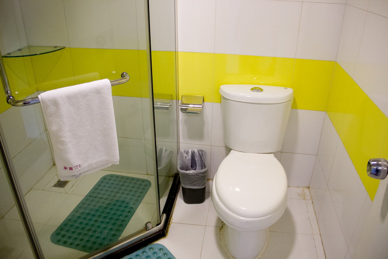Bathroom 3, Platinum Residence Hotel (Guangzhou Railway Station Sanyuanli Subway Station), Guangzhou
