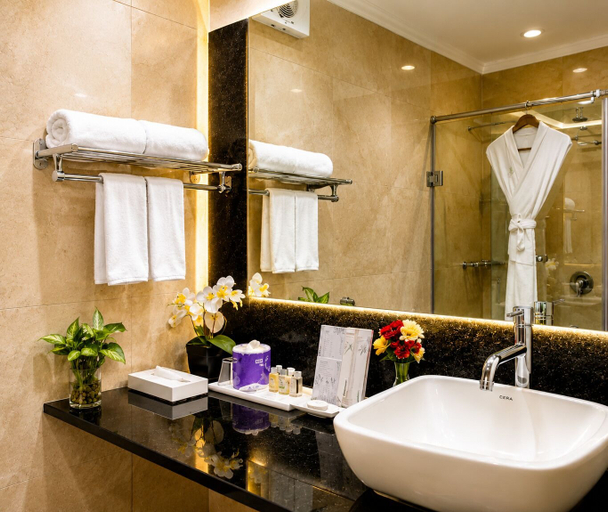 Bathroom 3, Hotel Polo Towers Shillong, East Khasi Hills