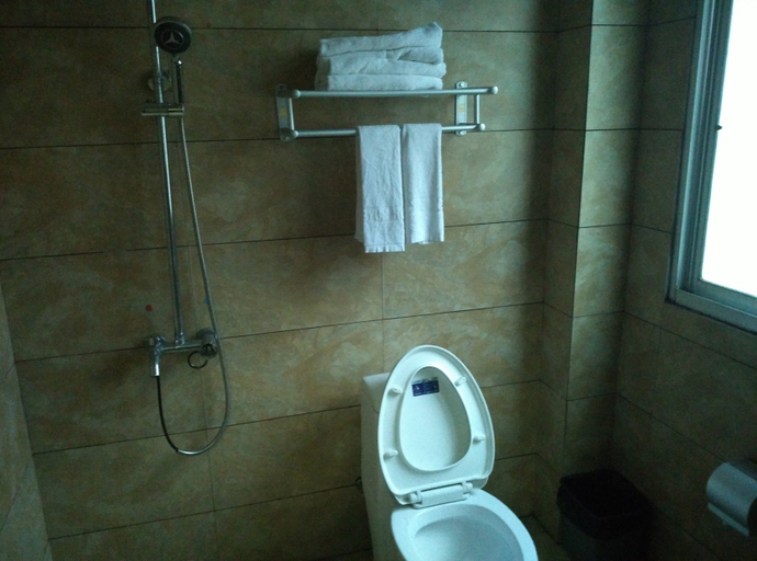 Bathroom, Tongyue Business Hotel, Changde