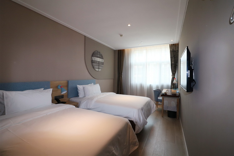 Bedroom 2, Home Inn Neo Jinan Changqing University Road Evergrande Oasis, Jinan