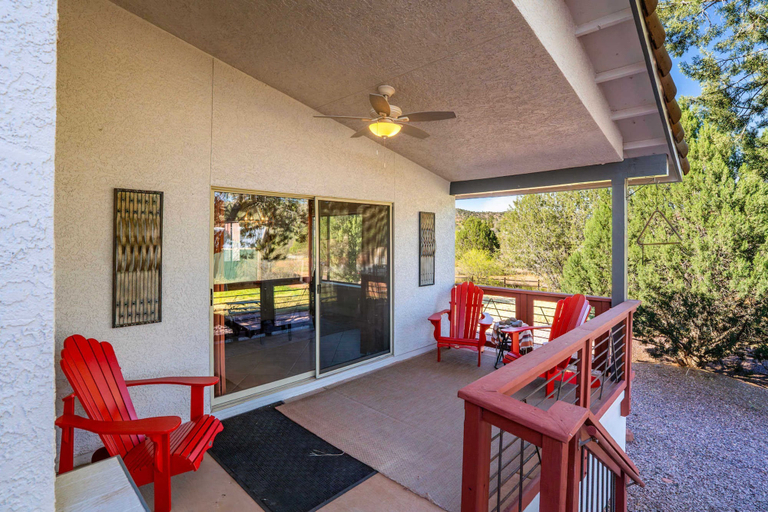 Room 3, Private Indoor Pickleball Court Red Rock Views, Yavapai