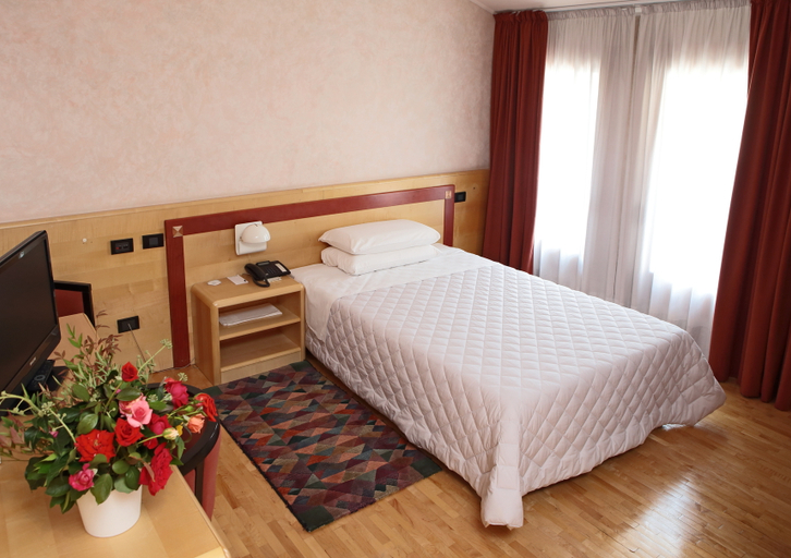 Bedroom 2, Hotel Contà Taste the Experience, Treviso