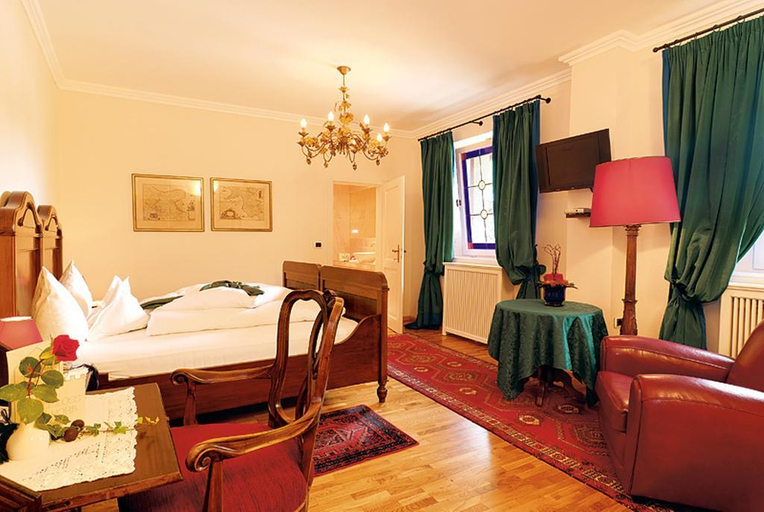 Bedroom 2, Schloss Hotel Korb, Bolzano