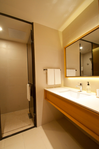 Bathroom, JI Hotel (Linyi Jinqueshan Road), Linyi