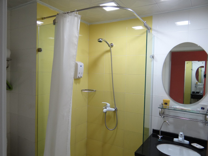 Bathroom 2, RJ Selected Hotel (Xi'an Dazhai Road Yanpingmen Subway Station), Xi'an