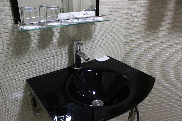 Bathroom 2, Meiyi Hotel, Shenzhen