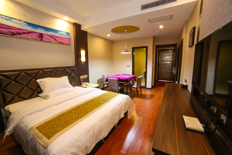 Bedroom 2, Zhongxiang Xiyuan Hotel, Jingmen