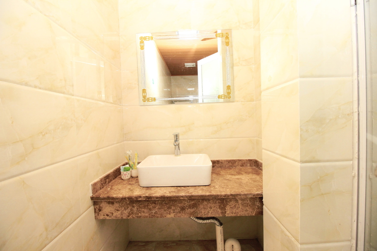 Bathroom 2, Guiqi Business Hotel (Rizhao Suning Plaza), Rizhao