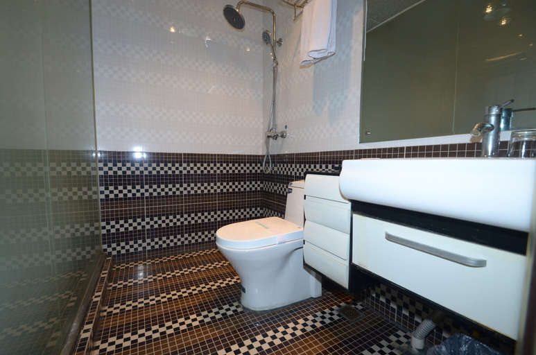 Bathroom 2, Jinting Express Hotel, Baoding