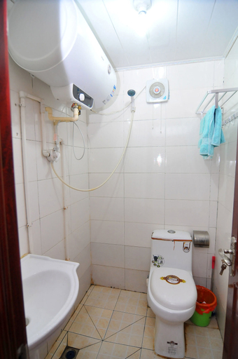 Bathroom 3, Yiqing Xinyuan Hotel, Qingdao
