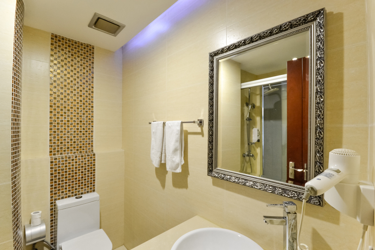 Bathroom 3, Huzhou Haowanjia Business Hotel, Huzhou