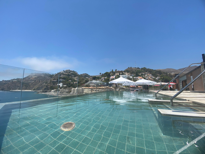 Sport & Beauty 2, ON ALETA ROOM designed for adults, Granada