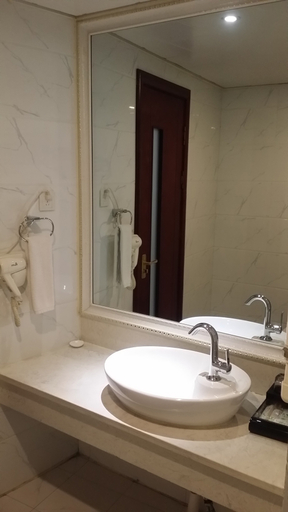 Bathroom 2, Yizeyuan Hotel, Wuhai