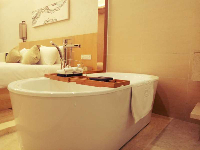 Bathroom, A Balance Hotel (Ningbo Eastern New Town Convention Center), Ningbo