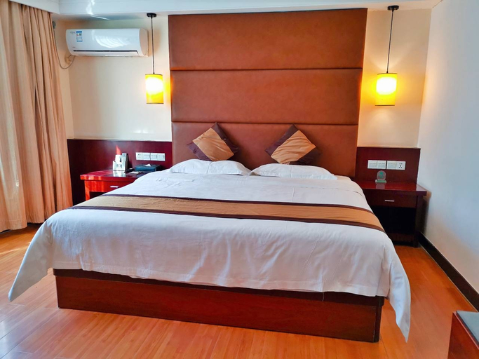 Bedroom 5, Jianjiang Business Hotel, Maoming