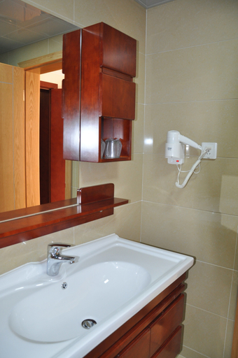 Bathroom 2, Beishi Hotel, Shanghai