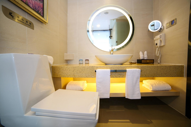 Bathroom 4, Lavande Hotel Yichang Railway East Station Branch, Yichang