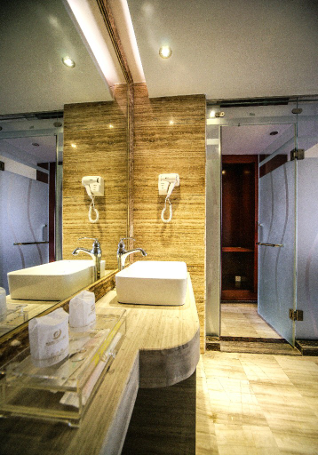 Others 3, ホリデイホテル(), Nanning