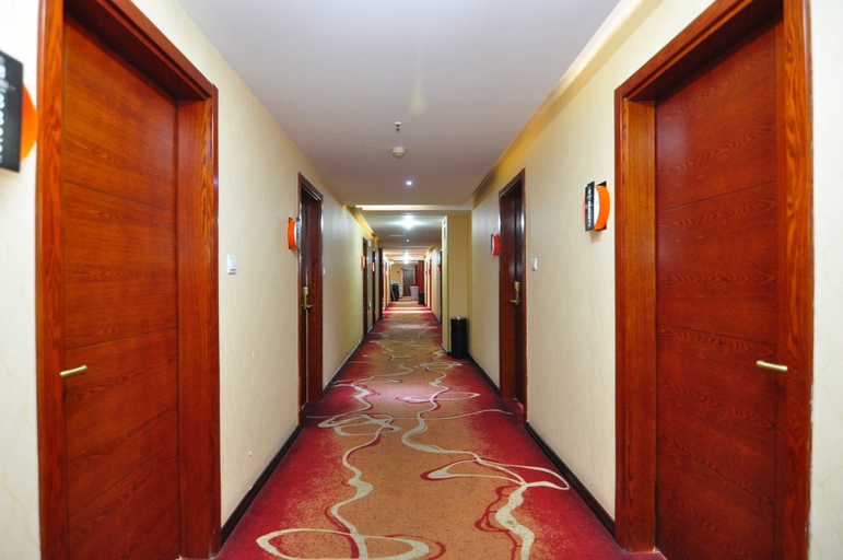 Others 5, ホテル（）, Kunming