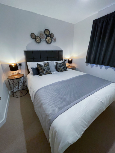 Bedroom 2, Station Side Penthouse, Wolverhampton