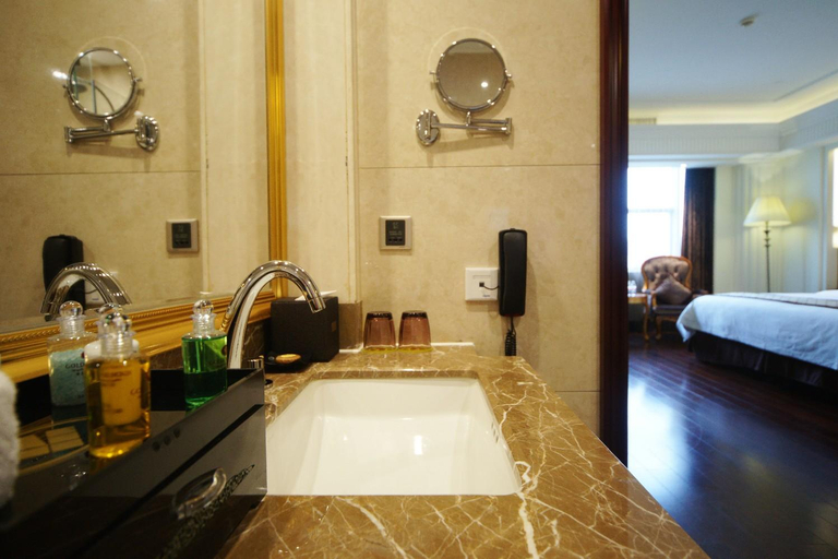 Bedroom, Chongzuo International Hotel, Chongzuo