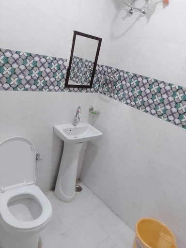 Bathroom, Hotel Subcity, Udaipur