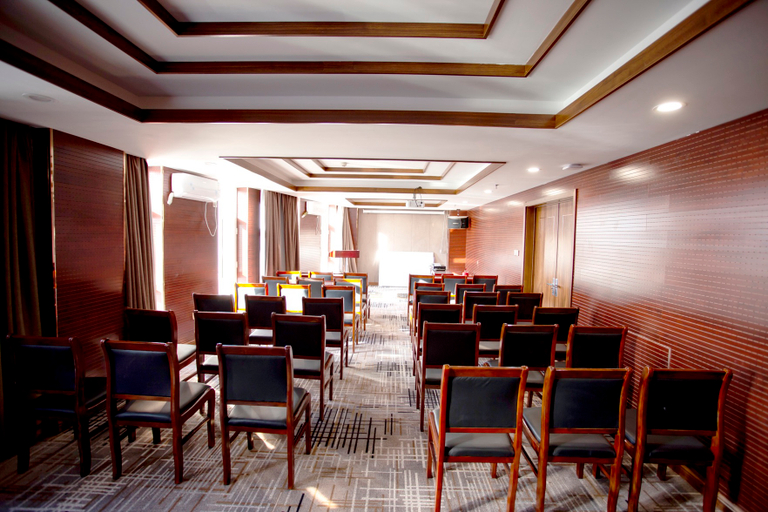 Food & Drinks, Longting Business Hotel, Songyuan