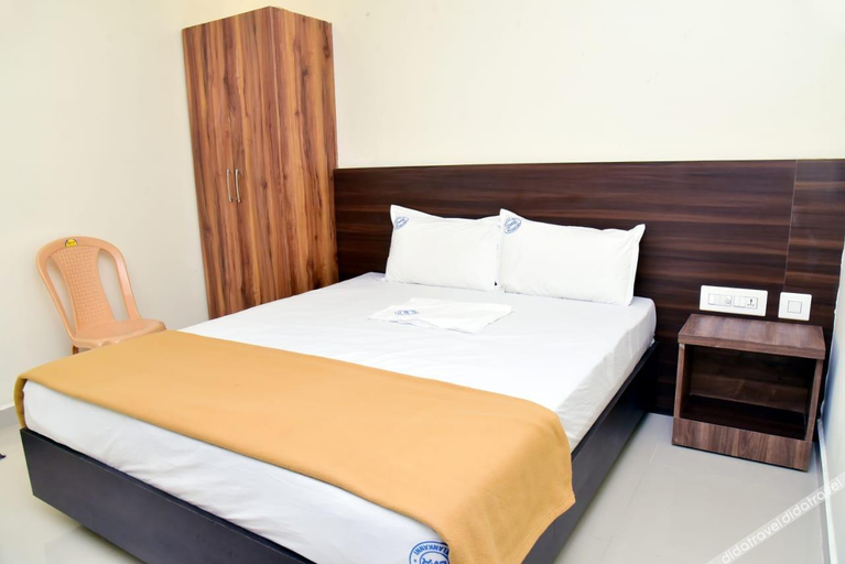 Bedroom 2, Devies Inn, Nagappattinam