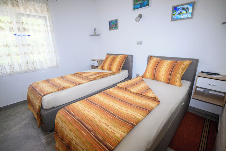 Room 4, Apartments Plavsic, Novi Vinodolski