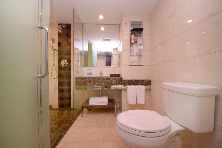 Bathroom, Jingu Hotel, Harbin
