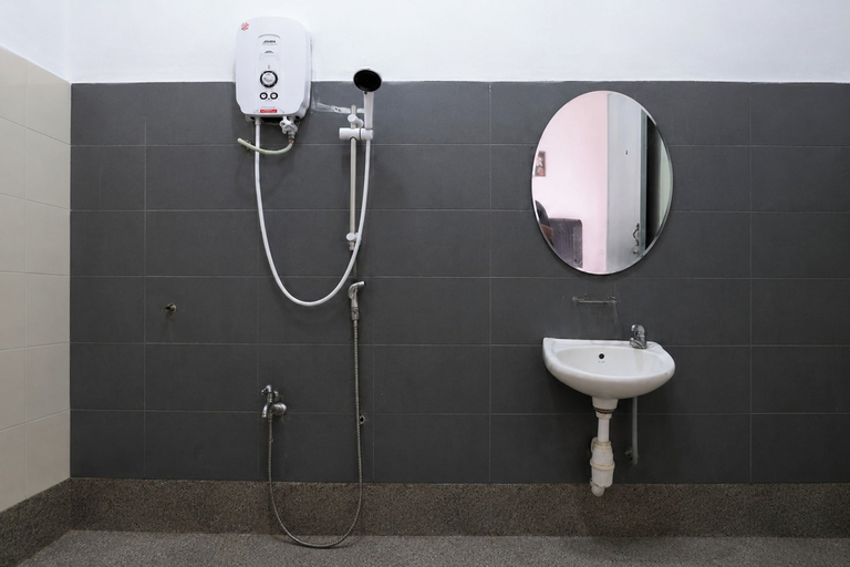 Bathroom 5, Cerana Villa Eco Resort, Kota Bharu
