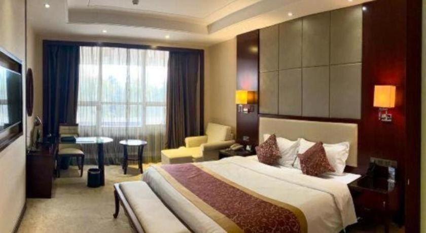 Bedroom 2, Hefei Guolian Nanyan Lake Hotel, Hefei