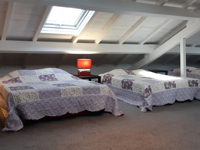 Bedroom 2, Gîtes Domaine de la Rochère, Ain