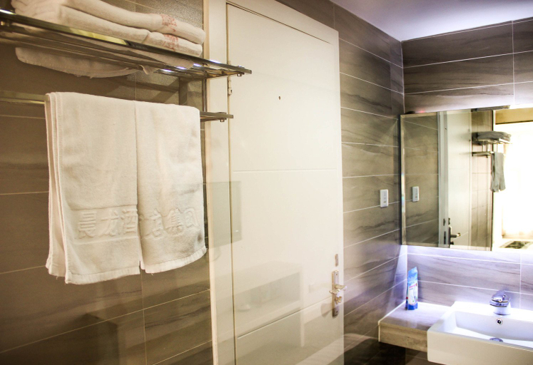 Bathroom 3, DCC Hotel (Guangzhou Tianhe Coach Terminal Station), Guangzhou