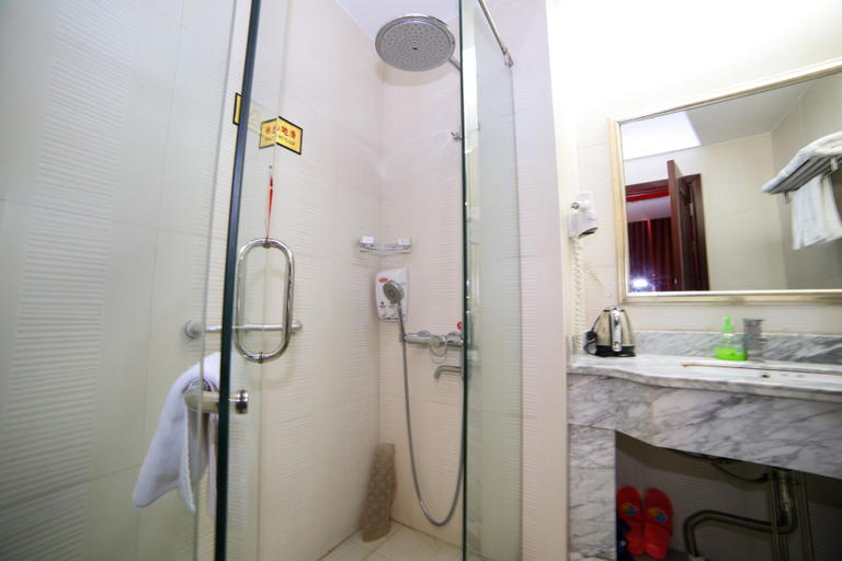 Bathroom 3, Zhuangyuanlou Hotel, Yichang