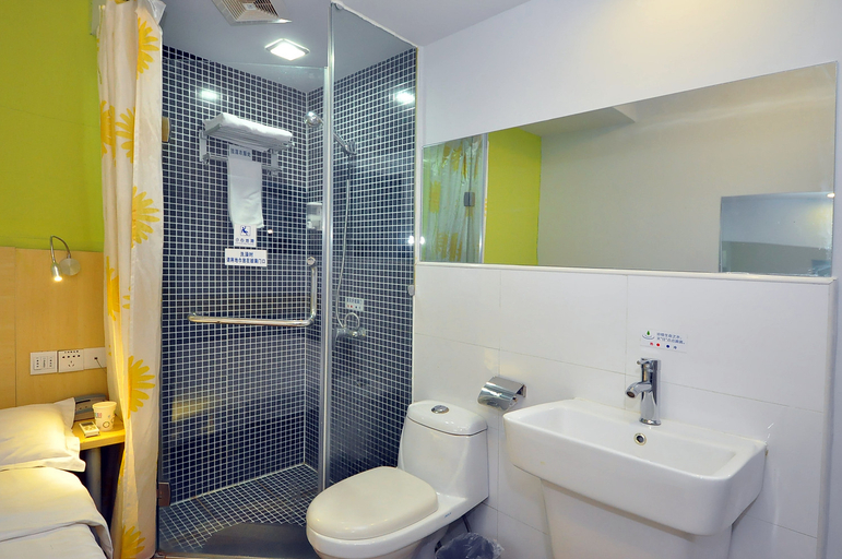 Bathroom 2, 100 Inn Changsha Railway Station, Changsha