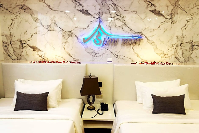 Others 4, Siam Best Hotel, Ratchathewi