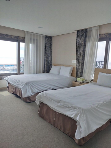 Bedroom 3, Dream Jeju Hotel, Seogwipo