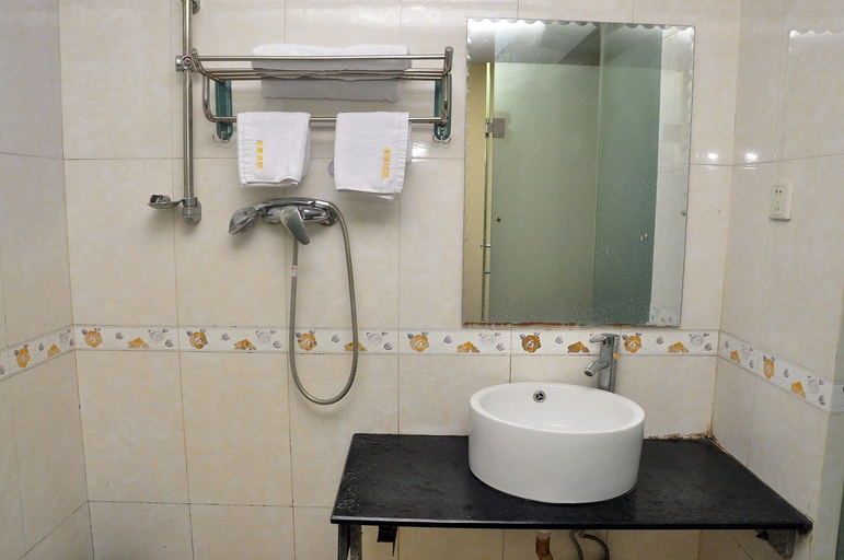 Bathroom 2, Hexin Hotel (Guangzhou Railway Station Sanyuanli Subway Station), Guangzhou