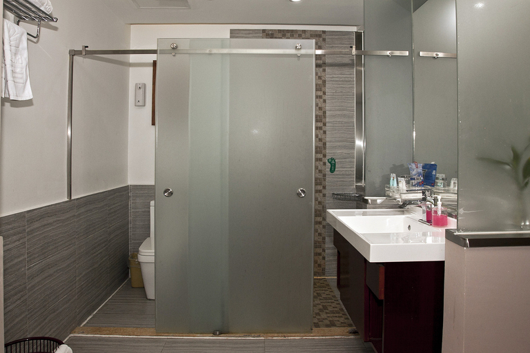 Bathroom 2, Jensland Hotel, Fuzhou