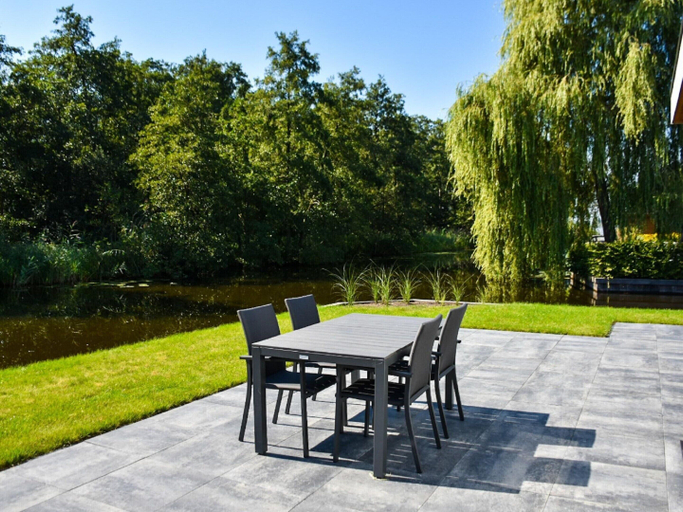 Dining 5, Luxury Waterfront Escape, Wijdemeren