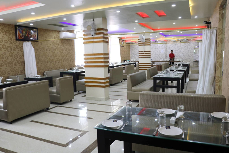 Food & Drinks 4, 호텔 비나약, Katihar