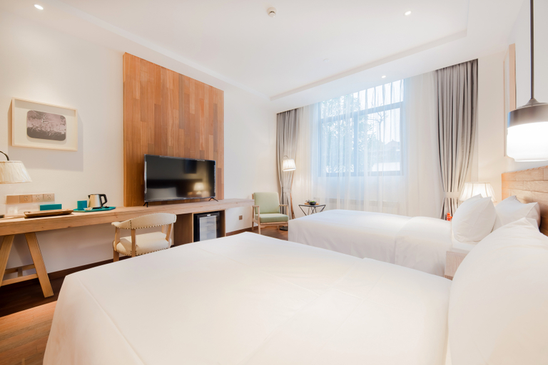 Bedroom 2, Suzhou Seclusive Tianpingshan Cultural Resort Hotel, Suzhou