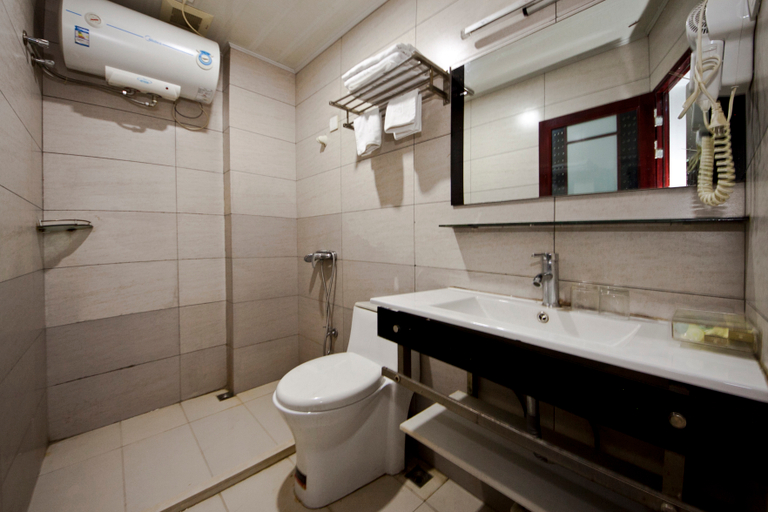 Bathroom 5, Xing Guang Hotel, Fuzhou