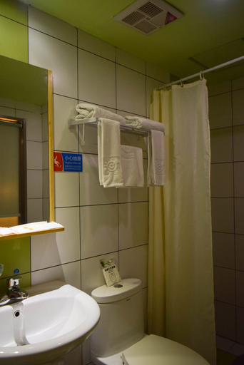 Bathroom 2, A Home Chain Hotel (Jinjiang Airport Huzhong), Quanzhou